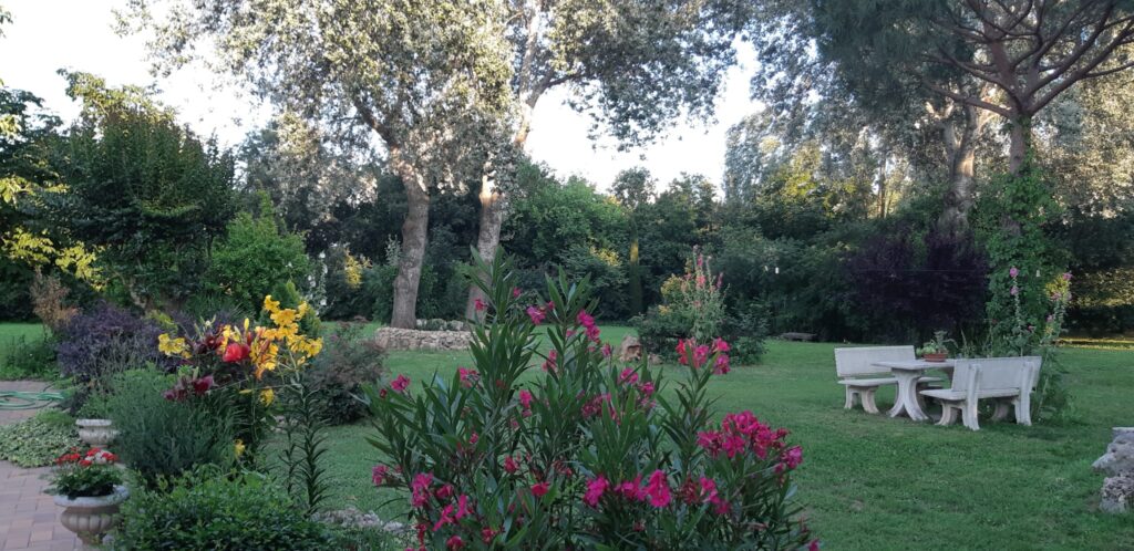 Il giardino di Parco Paradiso, ad Orgiano, in provincia di Vicenza